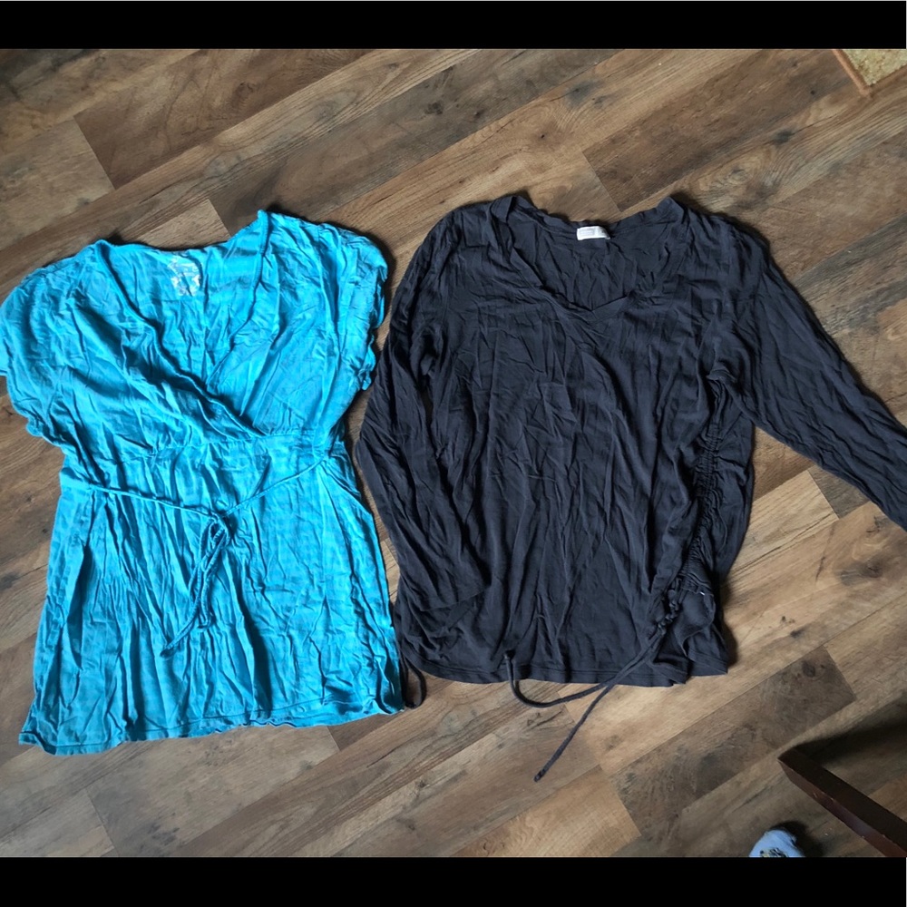 ⭐️ 2x Maternity tops